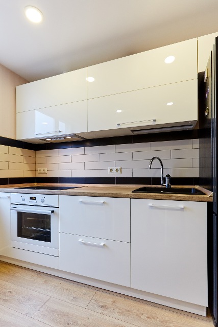 Акриловые кухни-Маленькая белая кухня «Модель 739»-фото1