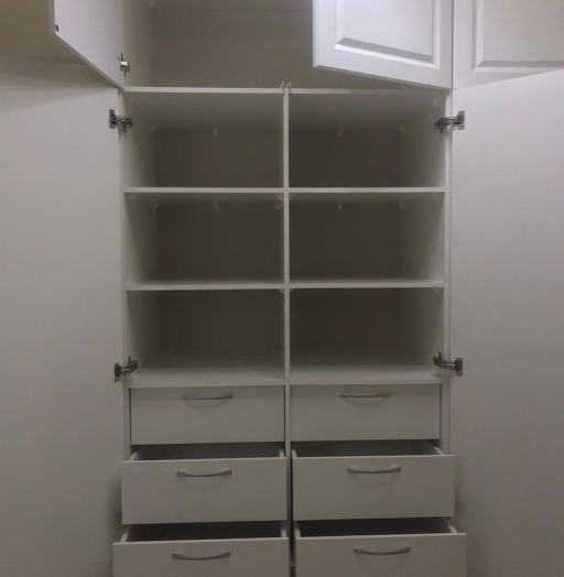 Встроенные распашные шкафы-Встраиваемый распашной шкаф на заказ «Модель 43»-фото6